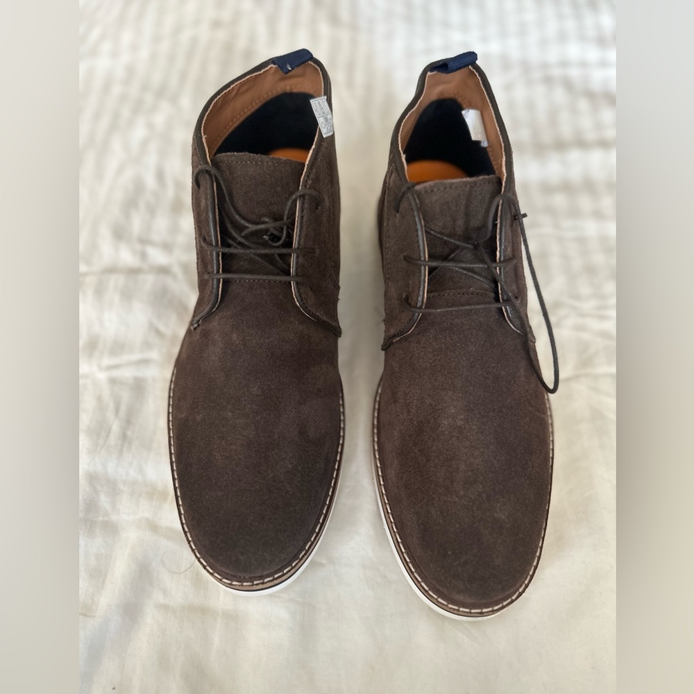 New find. Men's Brown Suede Chukka Boots Size 10